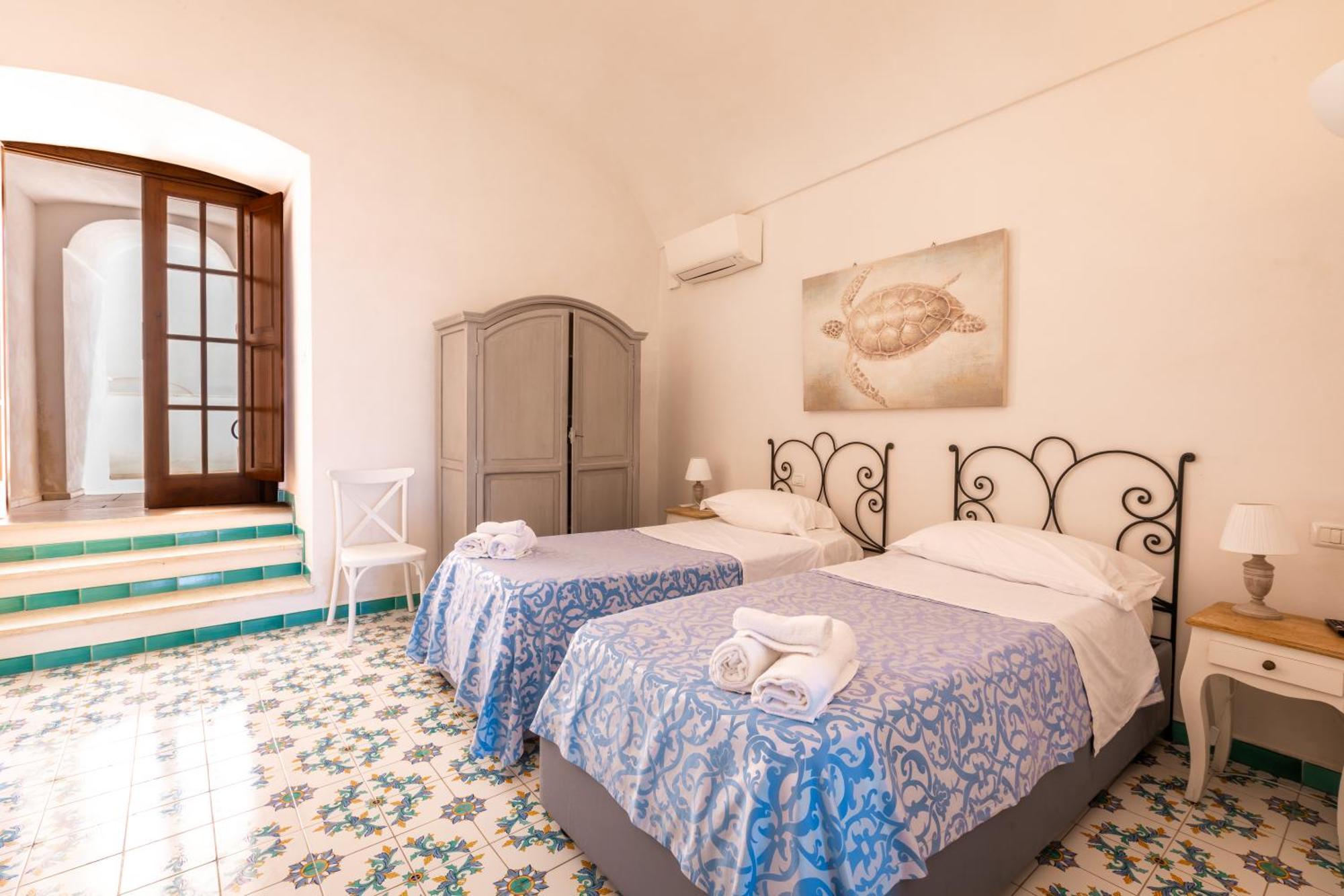 Hotel Torre Dei Borboni Ponza Exterior foto