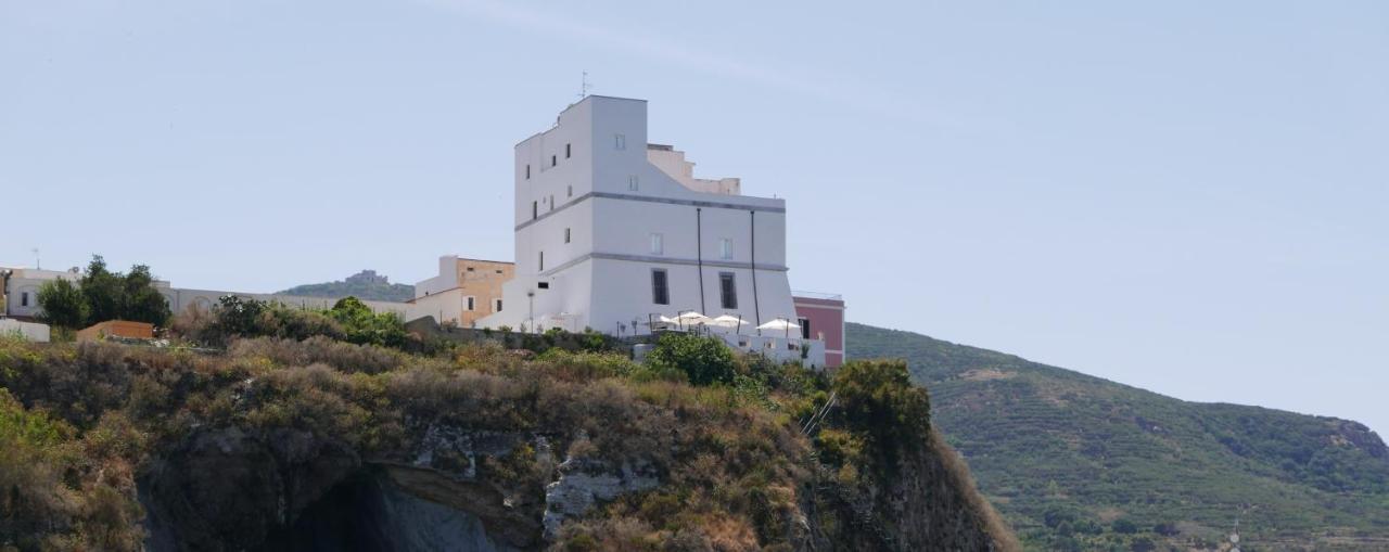 Hotel Torre Dei Borboni Ponza Exterior foto