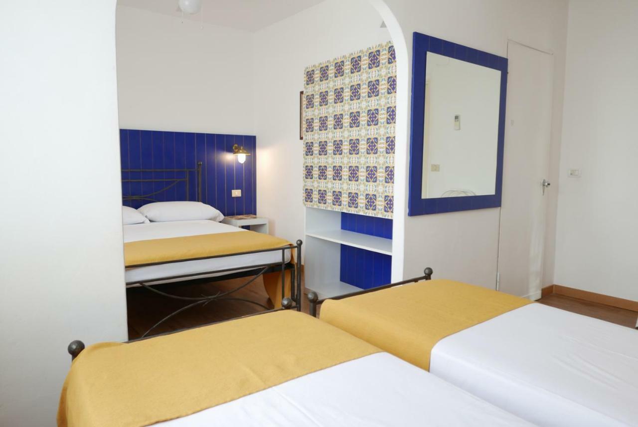 Hotel Torre Dei Borboni Ponza Exterior foto